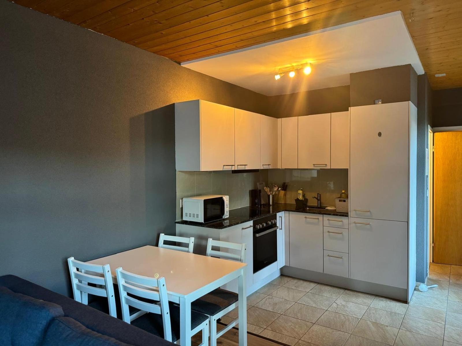 Apartment Between Lakes Beatenberg